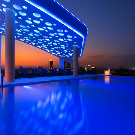Sun & Moon, Urban Hotel Phnom Penh Esterno foto