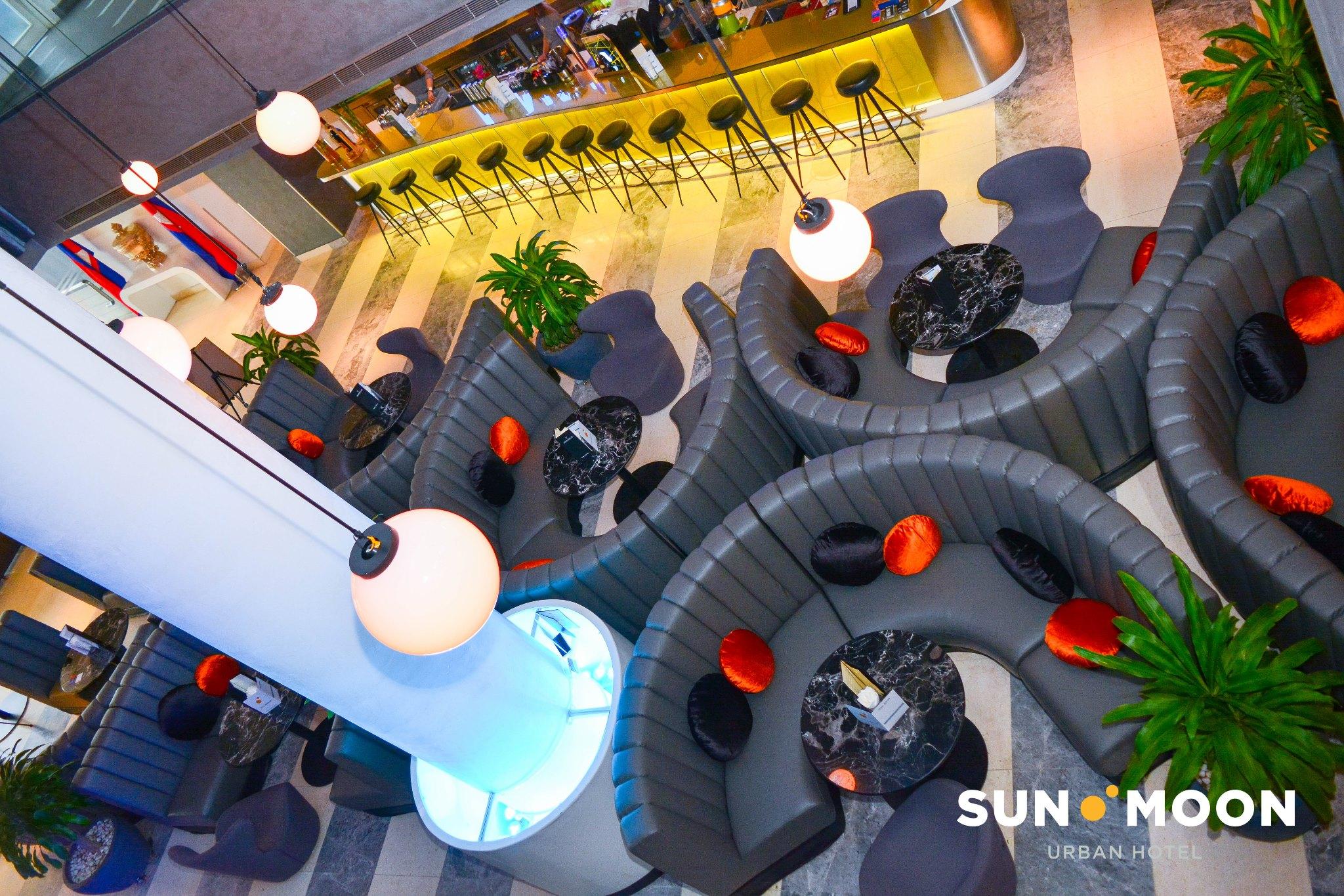 Sun & Moon, Urban Hotel Phnom Penh Esterno foto